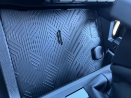 Toyota 4Runner SR5 4WD (Natl) 2026