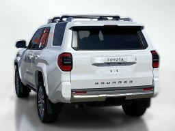 Toyota 4Runner Limited 4WD (Natl) 2026