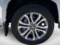 Toyota 4Runner Limited 4WD (Natl) 2026