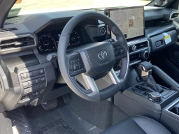 Toyota 4Runner Limited 4WD (Natl) 2026