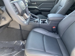 Toyota 4Runner Limited 4WD (Natl) 2026