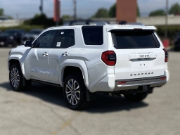 Toyota 4Runner Limited 4WD (Natl) 2026
