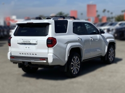 Toyota 4Runner Limited 4WD (Natl) 2026