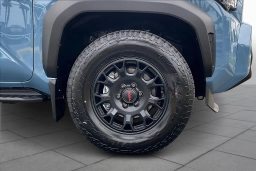 Toyota 4Runner TRD Off Road 4WD (Natl) 2026