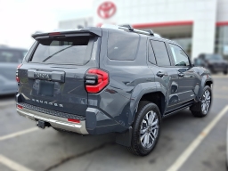 Toyota 4Runner Limited 4WD (Natl) 2026