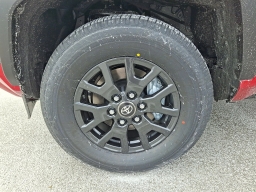 Toyota 4Runner SR5 4WD (Natl) 2026