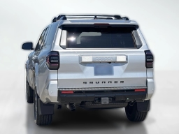 Toyota 4Runner TRD Sport Premium 4WD (Natl) 2026