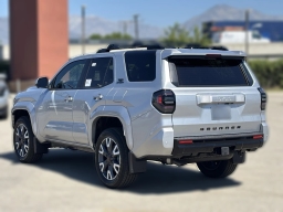 Toyota 4Runner TRD Sport Premium 4WD (Natl) 2026