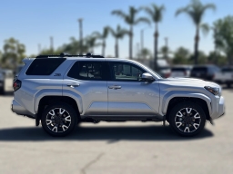 Toyota 4Runner TRD Sport Premium 4WD (Natl) 2026