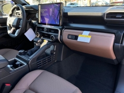 Toyota 4Runner Limited 4WD (Natl) 2026