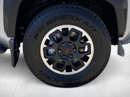 Toyota 4Runner TRD Off Road 4WD (Natl) 2026