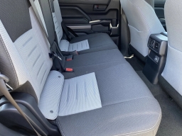 Toyota 4Runner TRD Off Road 4WD (Natl) 2026