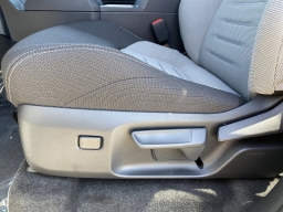 Toyota 4Runner TRD Off Road 4WD (Natl) 2026