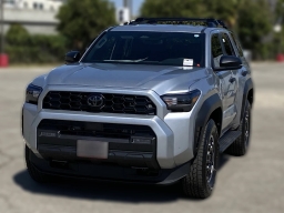 Toyota 4Runner TRD Off Road 4WD (Natl) 2026