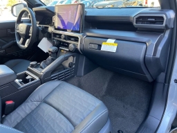 Toyota 4Runner TRD Sport Premium 4WD (SE) 2026