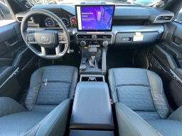 Toyota 4Runner TRD Sport Premium 4WD (SE) 2026