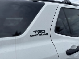 Toyota 4Runner TRD Off Road Premium 4WD (Natl) 2026