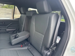 Toyota 4Runner TRD Off Road Premium 4WD (Natl) 2026