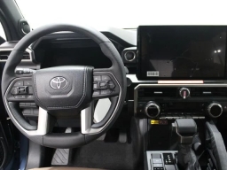 Toyota 4Runner Limited 4WD (Natl) 2026