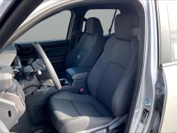 Toyota 4Runner SR5 4WD (Natl) 2026