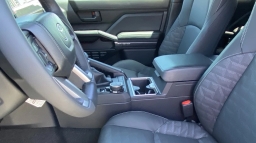 Toyota 4Runner TRD Sport Premium 4WD (Natl) 2026