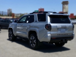 Toyota 4Runner TRD Sport Premium 4WD (Natl) 2026