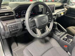 Toyota 4Runner SR5 4WD (Natl) 2026