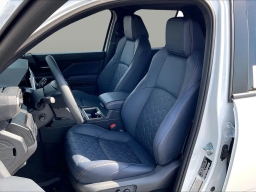 Toyota 4Runner Hybrid Platinum 4WD (Natl) 2026