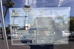 Toyota 4Runner Hybrid Platinum 4WD (Natl) 2026