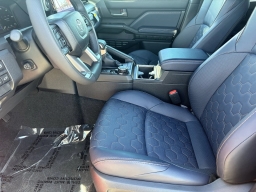 Toyota 4Runner Hybrid Platinum 4WD (Natl) 2026