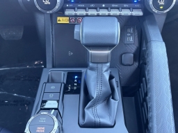 Toyota 4Runner Hybrid Platinum 4WD (Natl) 2026