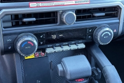 Toyota 4Runner Hybrid TRD Off Road Premium 4WD (Natl) 2026