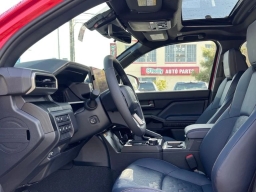 Toyota 4Runner Hybrid Platinum 4WD (Natl) 2026