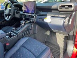 Toyota 4Runner Hybrid Platinum 4WD (Natl) 2026