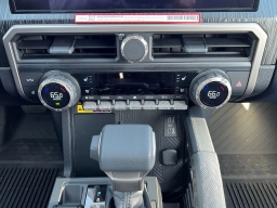 Toyota 4Runner Hybrid Platinum 4WD (Natl) 2026