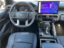 Toyota 4Runner Hybrid Platinum 4WD (Natl) 2026