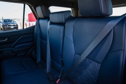 Toyota 4Runner Hybrid Platinum 4WD (Natl) 2025