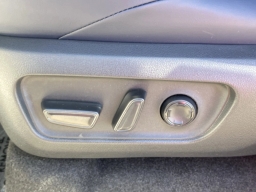 Toyota 4Runner Hybrid Platinum 4WD (Natl) 2026