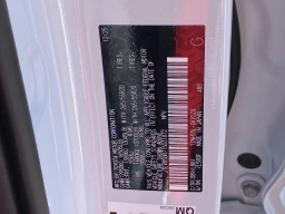 Toyota 4Runner Hybrid Platinum 4WD (Natl) 2026