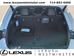 Lexus UX UX 300h FWD 2026