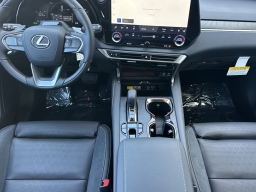 Lexus RX RX 450h+ Luxury AWD 2026