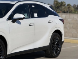 Lexus RX RX 450h+ Premium AWD 2026