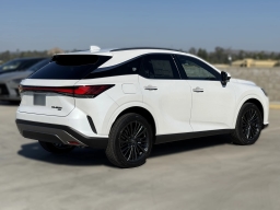 Lexus RX RX 450h+ Premium AWD 2026