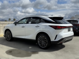 Lexus RX RX 450h+ Luxury AWD 2026