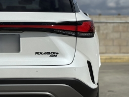 Lexus RX RX 450h+ Luxury AWD 2026