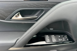 Lexus LX LX 700h Luxury 4WD 2026