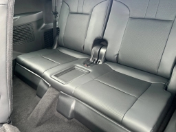 Lexus LX LX 700h Luxury 4WD 2026