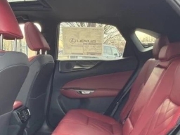 Lexus NX NX 450h+ Premium AWD 2026