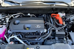 Lexus NX NX 450h+ Luxury AWD 2026