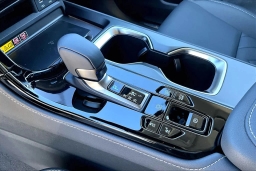 Lexus NX NX 450h+ Luxury AWD 2026